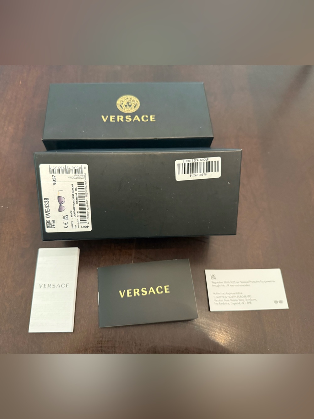 EUC Versace - Polarized Cat Eye Sunglasses - Picture 14 of 14